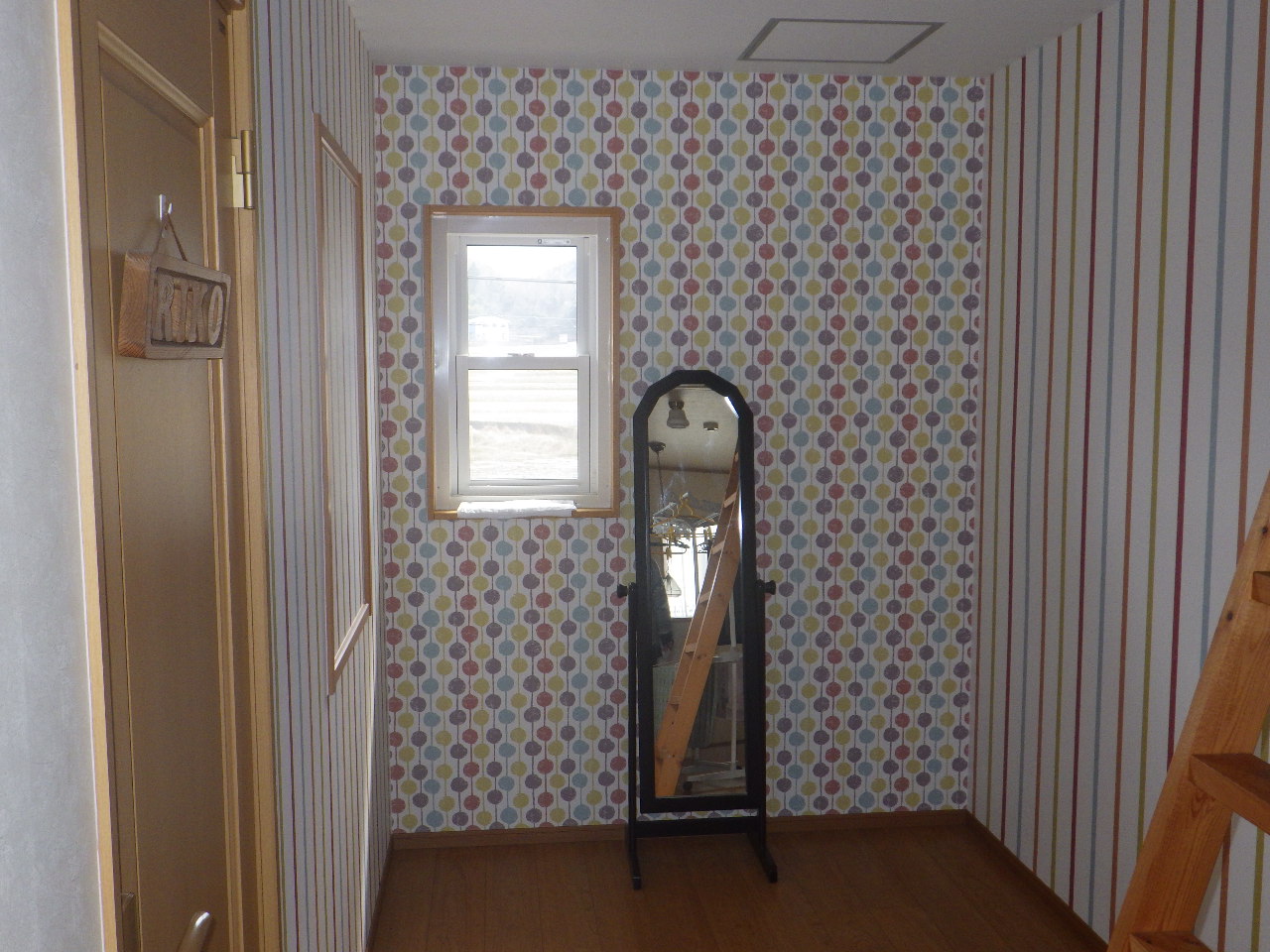吹き抜けに床が張られ部屋になったリフォーム後